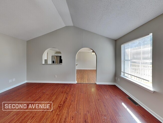 Photo - 5492 Sweetsprings Dr SW