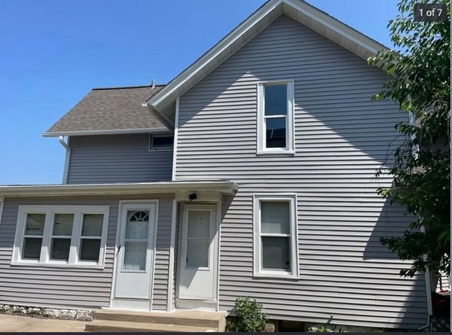 Building Photo - 1328 Evelyn St