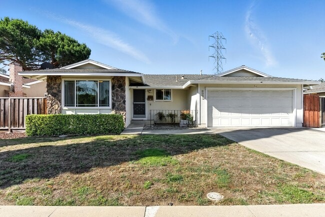 Charming 4 Bedroom 2 Bath Home in the Ever... - Charming 4 Bedroom 2 Bath Home in the Ever...