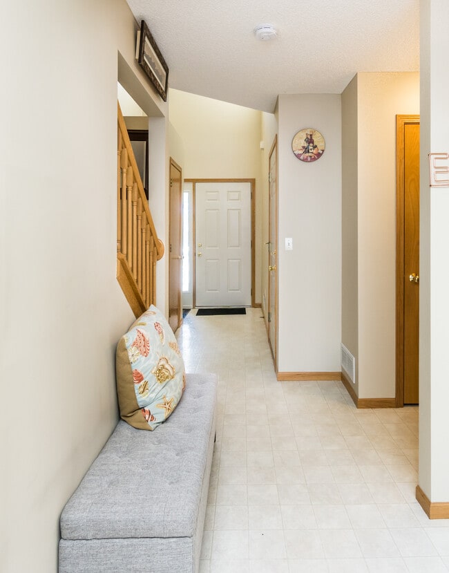 Photo - 6382 13th St N