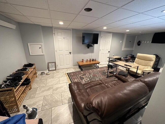 Photo - 620 Oxford Blvd