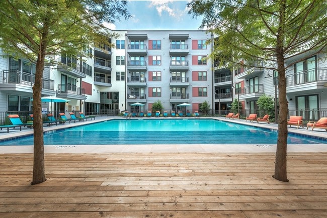 Apartamentos Eastbank at Waterside — foto de la comunidad