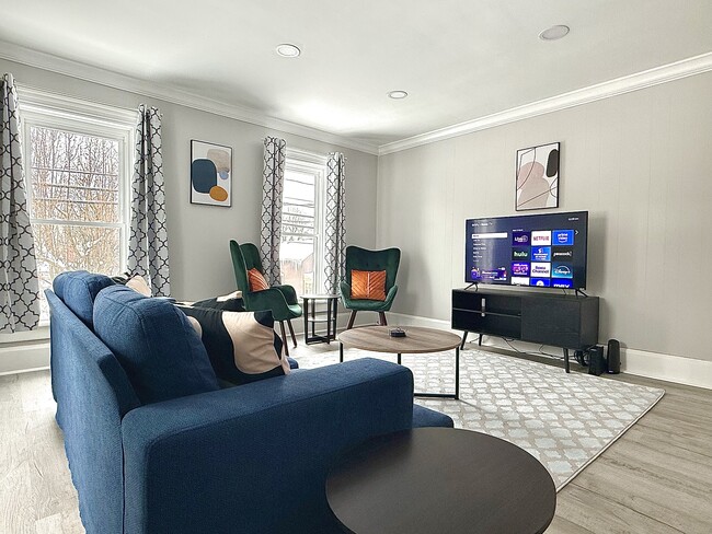 Photo - 426 Coffeen St Unit 2 (Upper )