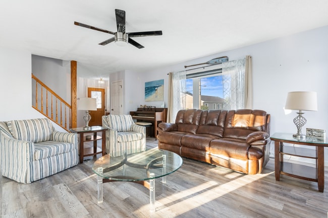 Photo - 12613 Sheffield Rd