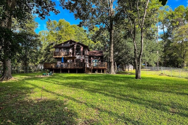 Photo - 191 Deerwood Trl House