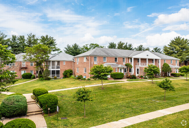 Building Photo - Short Hills Terrace Rental