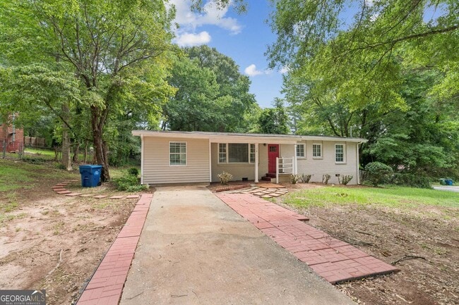 Building Photo - 16 Bromack Dr SE