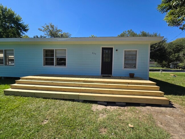 Photo - 220 East Cypress Street