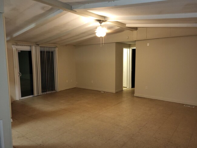 Photo - 4925 Marc Dr