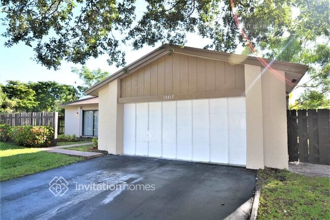 Building Photo - 13517 SW 108th St Cir Rental