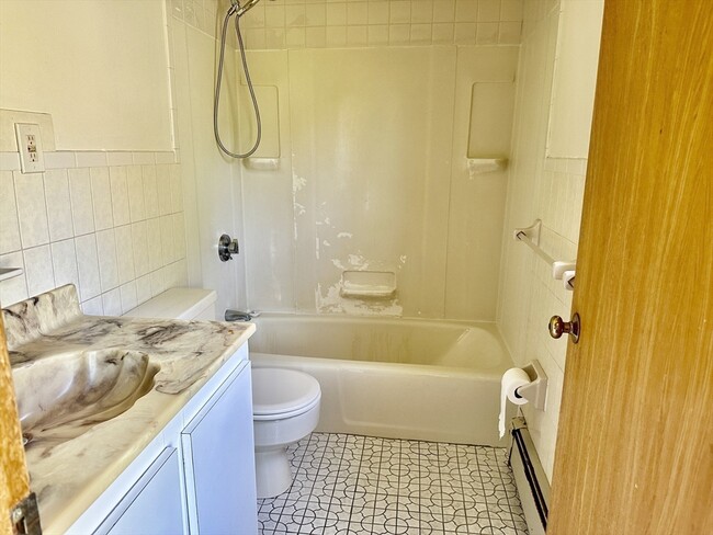 Photo - 230 Summer St