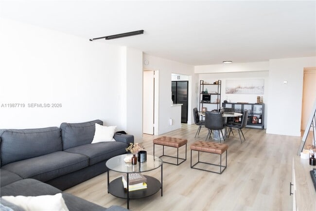 Photo - 13155 Ixora Ct Unit 512