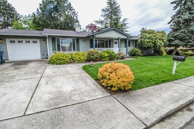 Coming Soon! Very well maintained home wit... - Coming Soon! Very well maintained home wit...