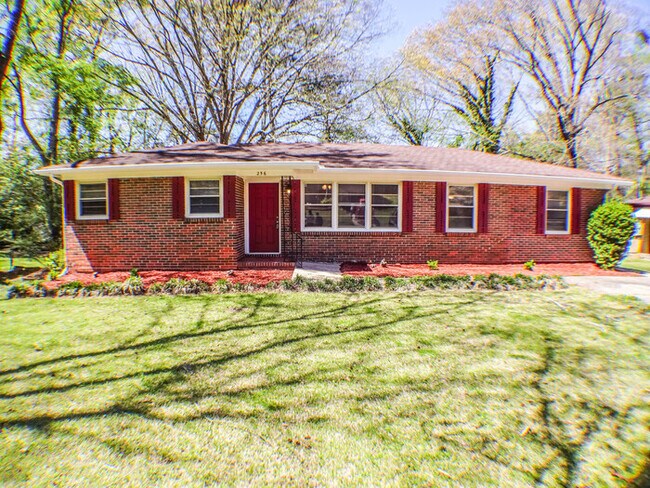 Brick 3 Bedroom Home! - Brick 3 Bedroom Home!