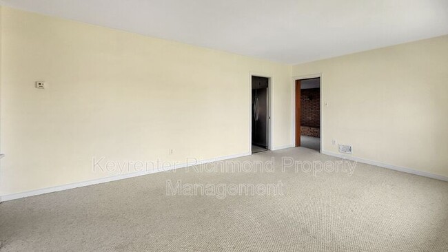 Photo - 5411 Windingbrook Rd