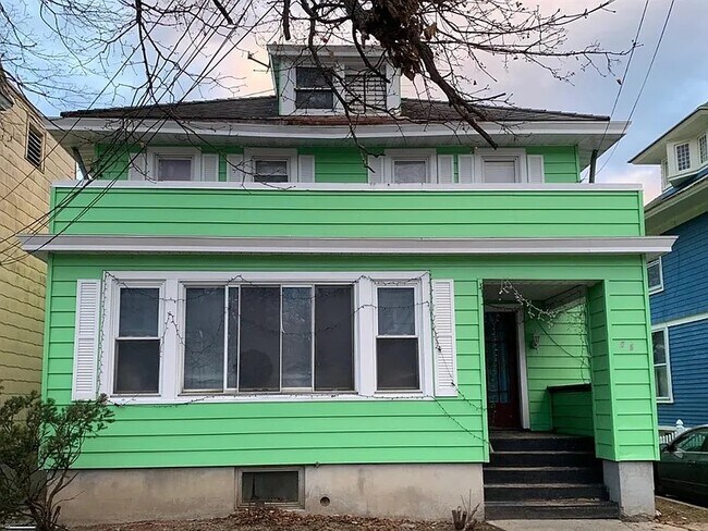 25 Fairview Ave