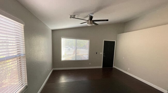 Photo - 13826 W Keim Dr