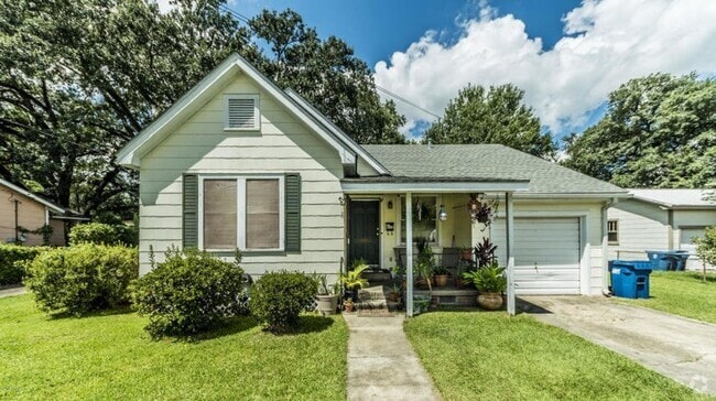 Building Photo - UL Duplex Unit Front Rental