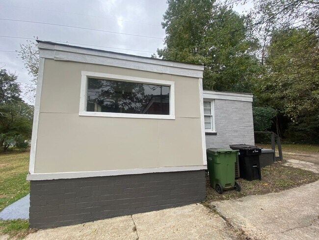 Photo - **AVAILABLE NOW**Total Electric 2 Bedroom ...