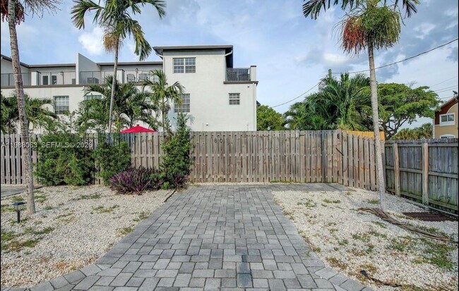 Photo - 801 NW 1st Ave