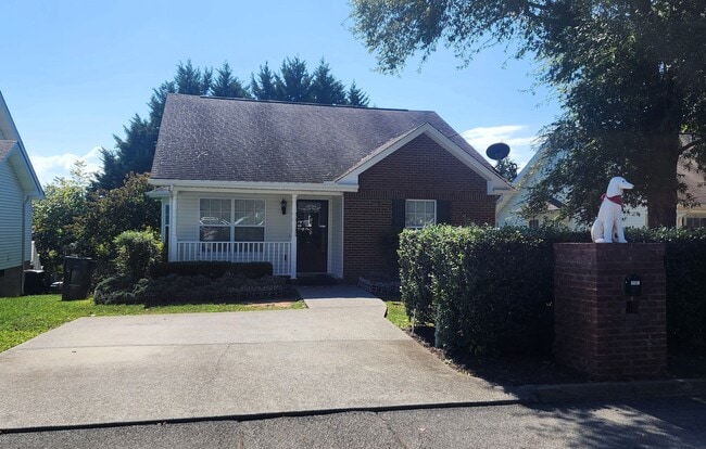 Building Photo - 1521 Mayberry Ln Rental