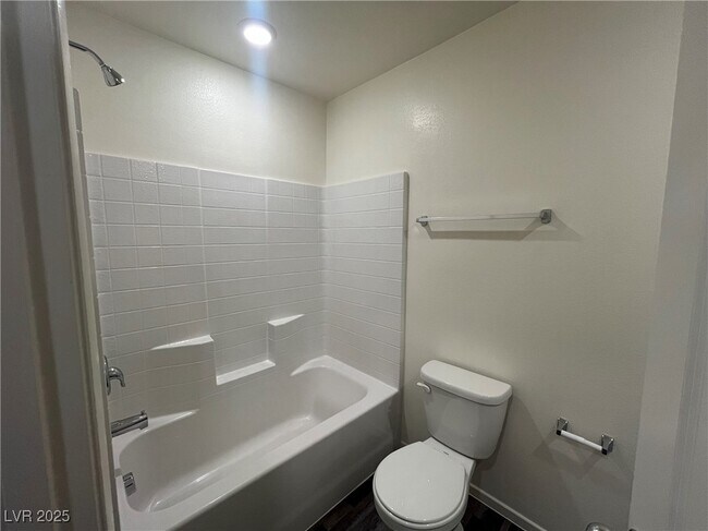 Photo - 6113 Hibiscus Gdn St