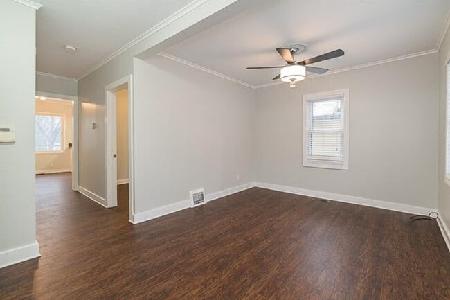 Photo - 402 Koch Ave