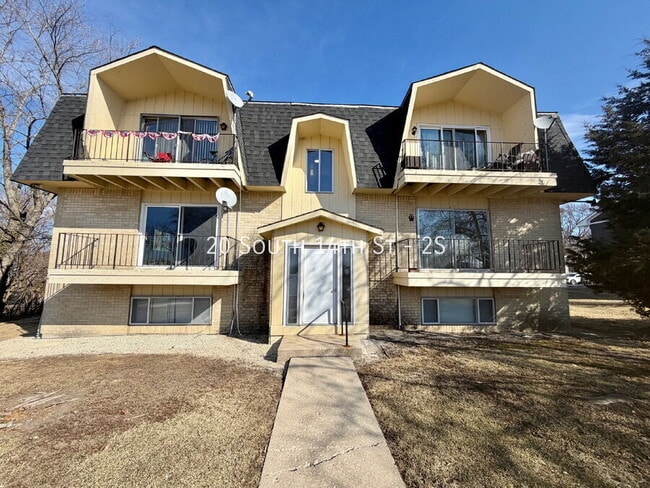 Building Photo - 20 S 14th St Unit 2S