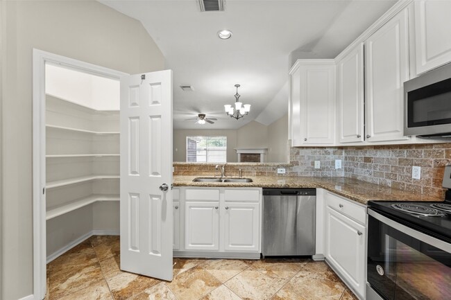 Photo - 1718 Charlton Oaks Ct