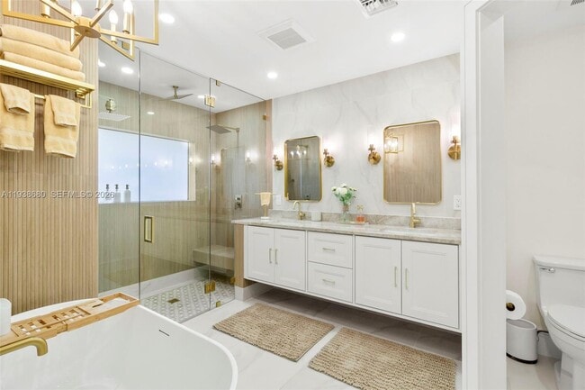 Photo - 3540 NE 28th Ave