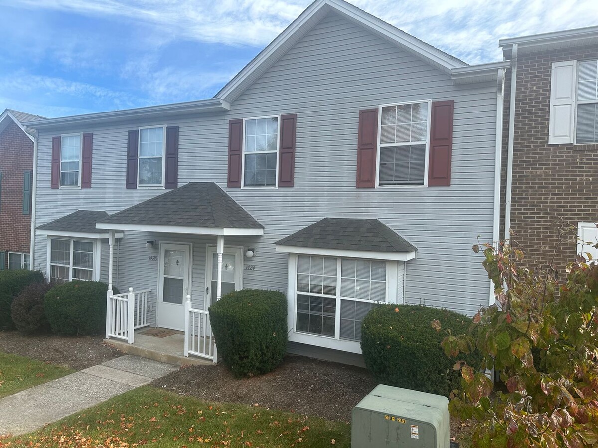 Photo - 1424 Christine Ct Townhome