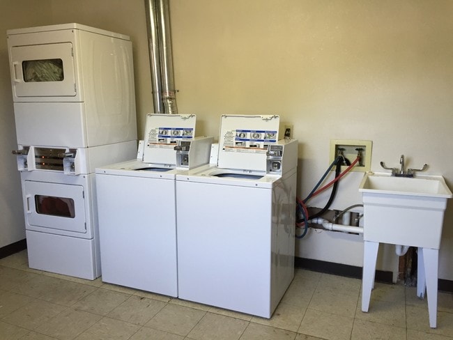 Photo - 13th Street Apartments