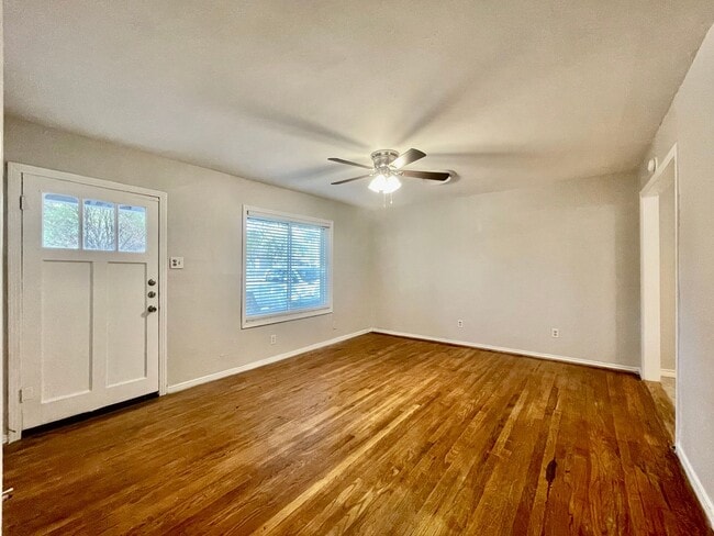 Photo - 407 Sarah St Unit A