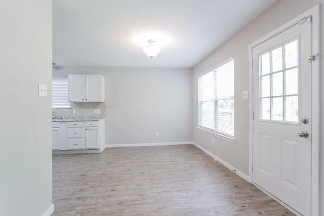 Photo - 2911 Cypress Island Dr
