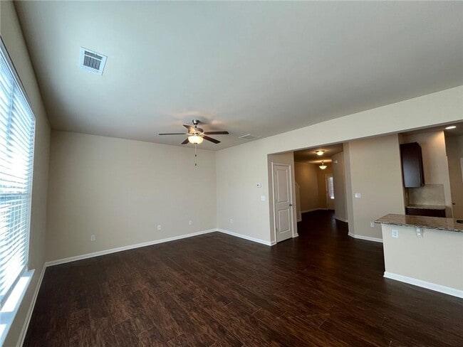 Photo - 367 Highland Pointe Cir E