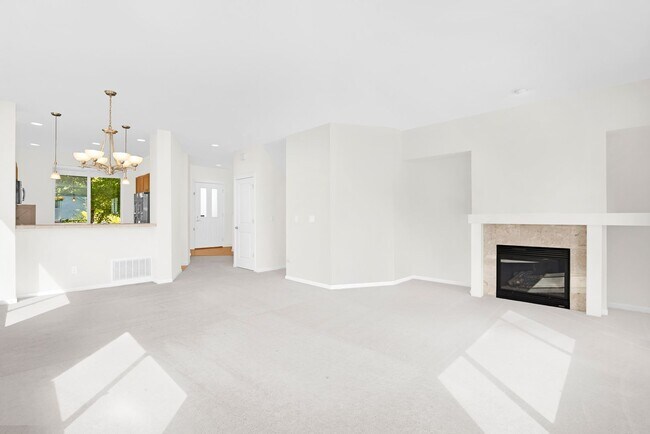 Photo - Kirkland Rose Hill - 2 Bedroom Plus Office & Bonus Room & Garage