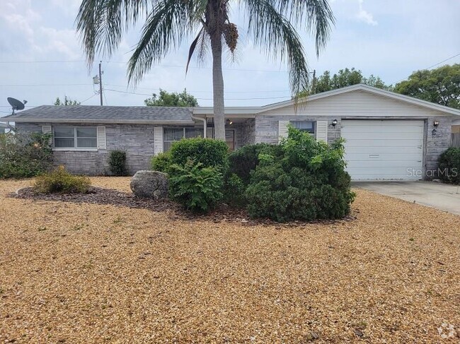 Building Photo - 4010 Cluster Dr Rental
