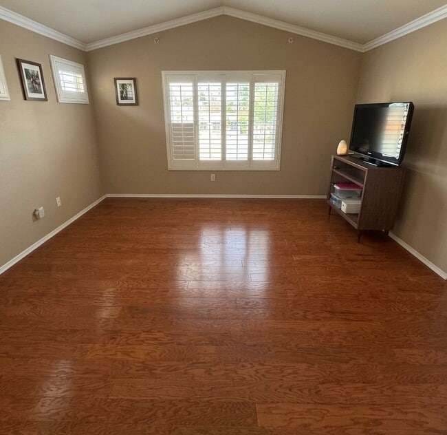 Photo - 3047 Watermount St