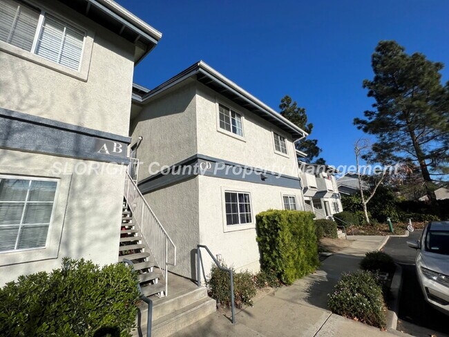 Building Photo - AVAILABLE AUGUST - Upstairs San Luis Obispo Condo - 2 Bedroom / 1 Bathroom Unit D