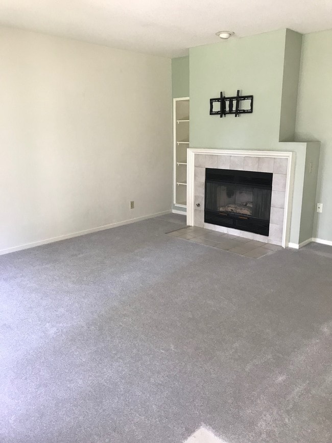 Building Photo - 826 Boardwalk Pl Unit 826 Boardwalk Place