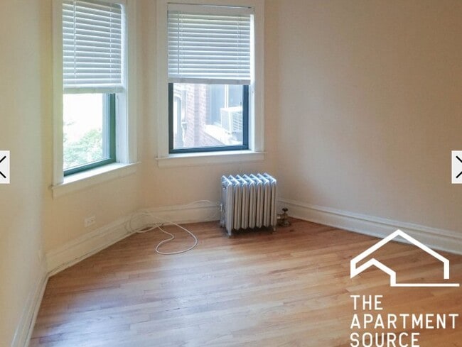 Photo - 4721 N Leavitt St Unit 3