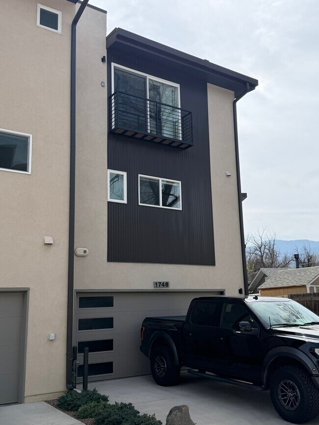 Photo - 1746 Creek Edge Vw