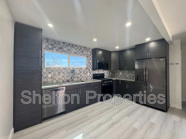 Photo - 21 W Tonto St