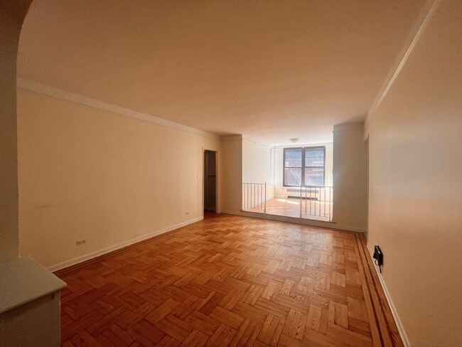 Photo - 124 E 24th St Apartment Unit 4C