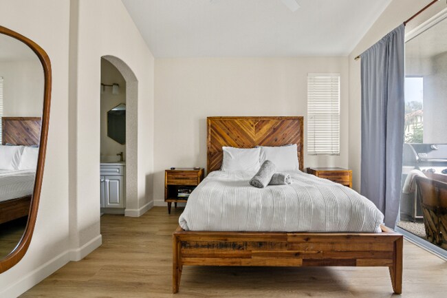 Photo - 662 Sweet Pea Pl