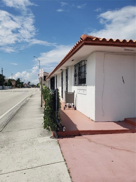 Photo - 1101 SW 17th Ave