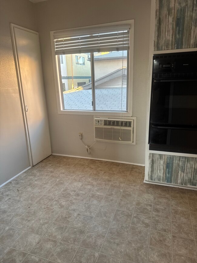 Photo - 1145 E Wilson Ave Unidad 1