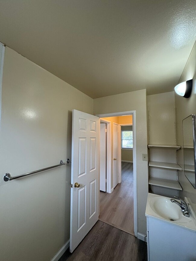 Photo - 49-53 Mosswood Ave Unit 49 Mosswood Avenue