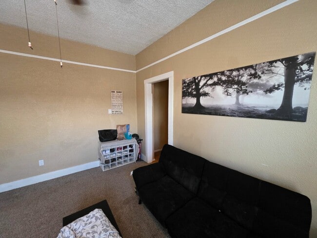 Photo - 583 S 2nd Ave