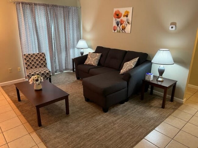 Photo - 1700 SW 16th Ct Unidad APT B-4